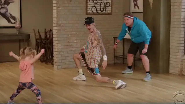 Justin Bieber enamora bailando 'Baby' con niños, junto a James Corden