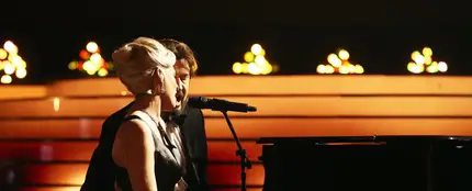 La mágica actuación de Rocío Madrid y Álex O'Dogherty como Lady Gaga y Bradley Cooper en ‘Shallow’ La mágica actuación de Rocío Madrid y Álex O'Dogherty como Lady Gaga y Bradley Cooper en ‘Shallow’