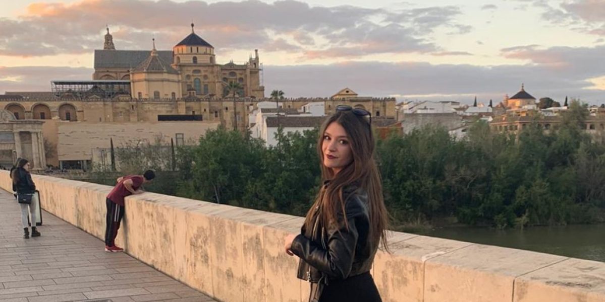 Una chica pide que le editen la foto y el resultado se hace viral