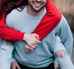 Una pareja feliz Una pareja feliz