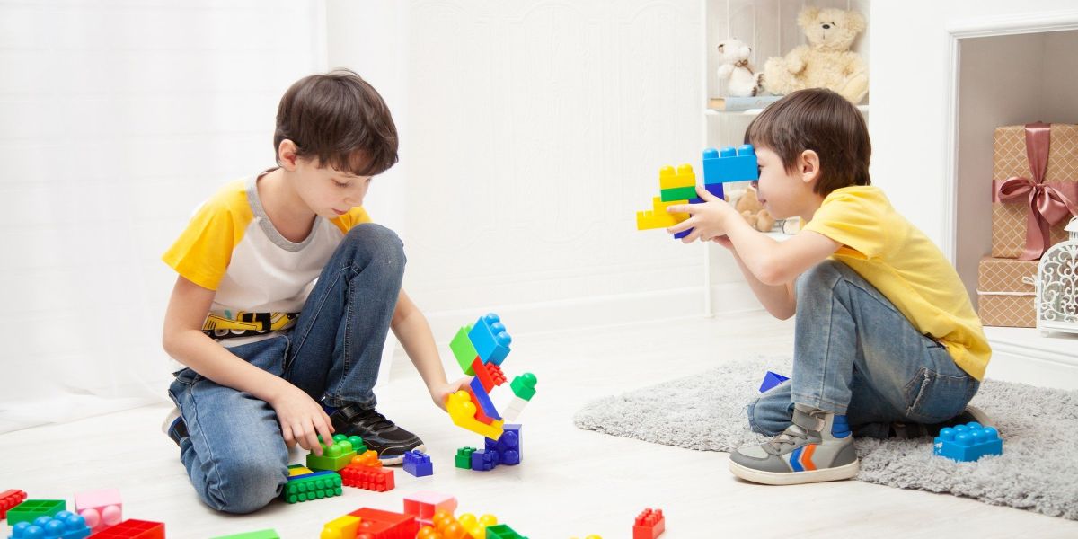 Niños jugando
