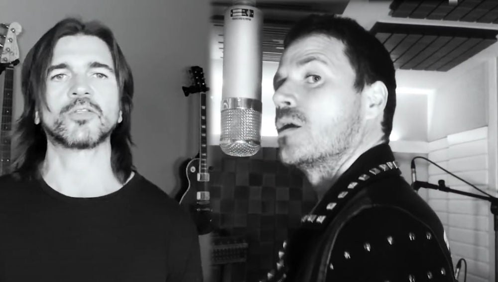 Juanes y Dani Martín en el videoclip de 'Los Huesos'