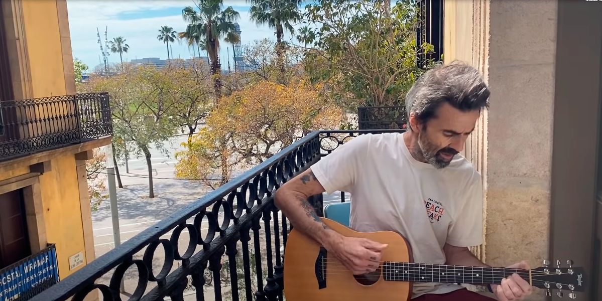 Pau Donés cantando 'Vuelvo'
