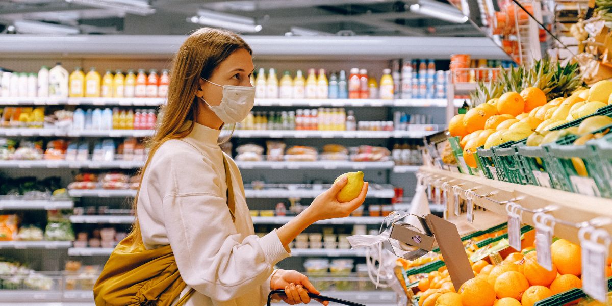 Hacer la compra con mascarilla