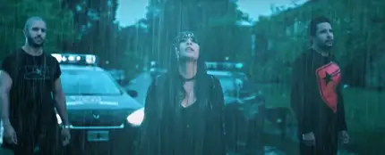 Cali y el Dandee y Aitana en el videoclip de '+' Cali y el Dandee y Aitana en el videoclip de '+'