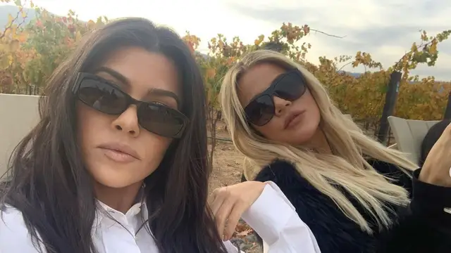 Khloè y Kourtney Kardashian