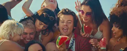 Harry Styles en el vídeo de 'Watermelon Sugar' Harry Styles en el vídeo de 'Watermelon Sugar'