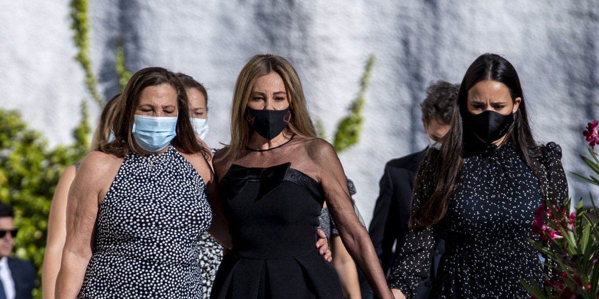 Ana Obregón en el funeral de su hijo, Álex Lequio