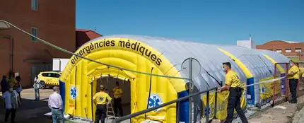 Hospital de campaña instalado en Lleida Hospital de campaña instalado en Lleida
