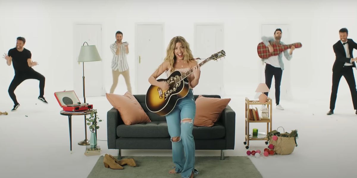 Miriam Rodríguez y Dani Martínez en el vídeo de 'No vuelvas'