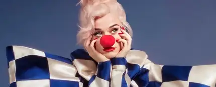 Katy Perry en su nuevo disco 'Smile' Katy Perry en su nuevo disco 'Smile'