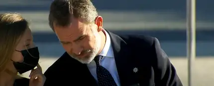 La Princesa Leonor y el rey Felipe VI en el homenaje a las víctimas de la COVID-19 La Princesa Leonor y el rey Felipe VI en el homenaje a las víctimas de la COVID-19