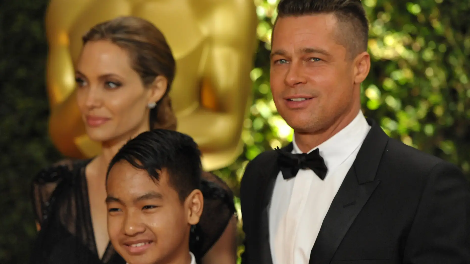 Brad Pitt, Angelina Jolie y su hijo Maddox
