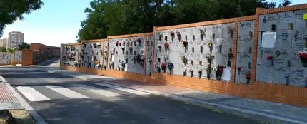 Nuevos nichos dispuestos en el cementerio de la Almudena. Nuevos nichos dispuestos en el cementerio de la Almudena.