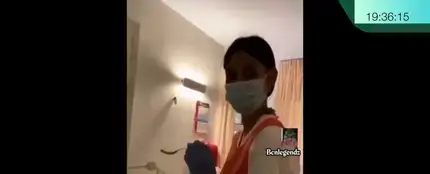 Maltrata a una anciana en una residencia Maltrata a una anciana en una residencia