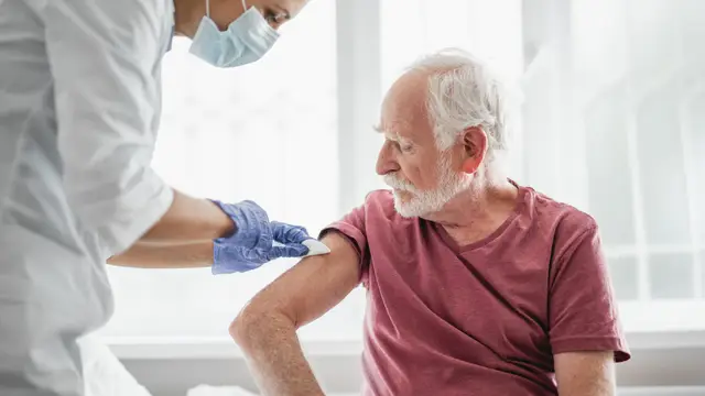 El 70 de los encuestados en Espana se vacunaria contra el coronavirus