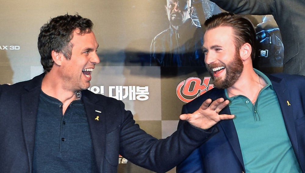 Mark Ruffalo Chris Evans, Hulk y Capitán América en 'Los Vengadores'