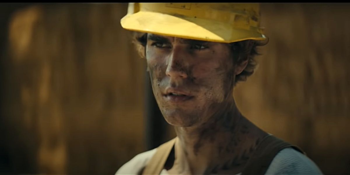 Justin Bieber en el videoclip de 'Holy'