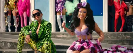 Anitta y Cardi B en el videoclip de 'Me Gusta' Anitta y Cardi B en el videoclip de 'Me Gusta'