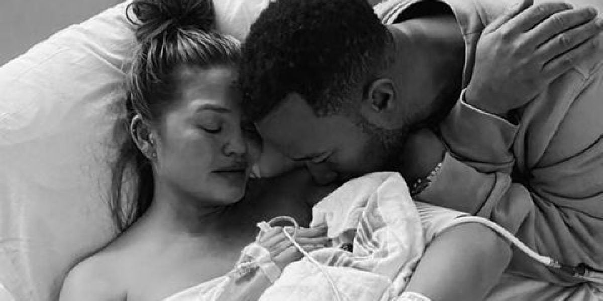 Chrissy Teigen y John Legend