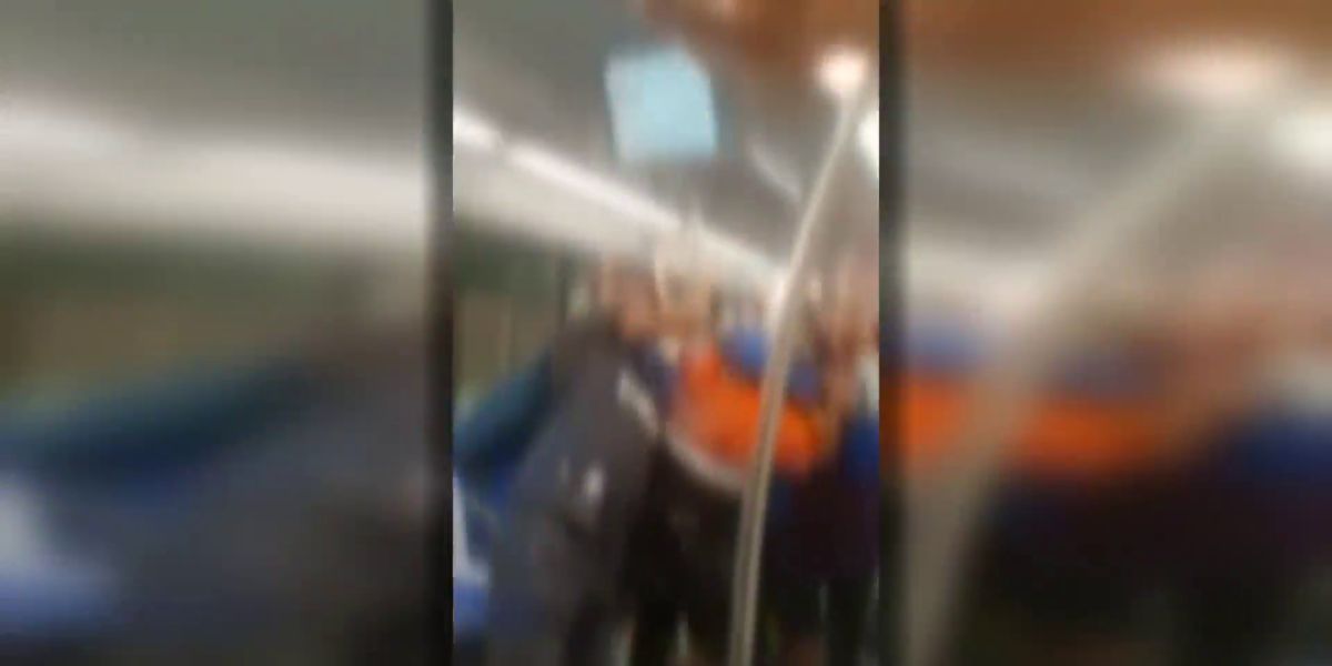 Multitudinaria pelea en el Metro de Barcelona porque un joven no llevaba mascarilla contra el coronavirus