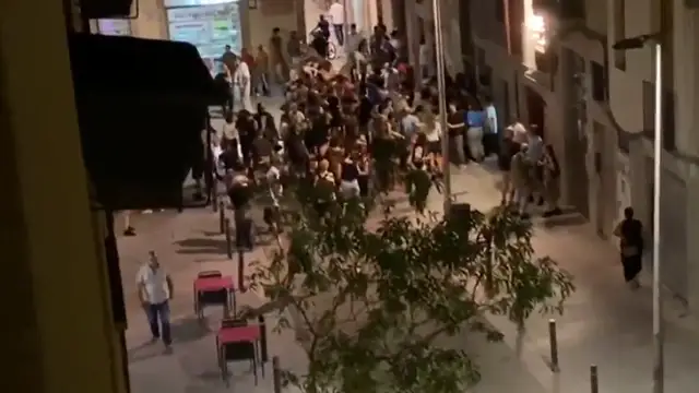 Continúan las fiestas e imprudencias en España en plena segunda ola de coronavirus: "Unos botellones que flipas"