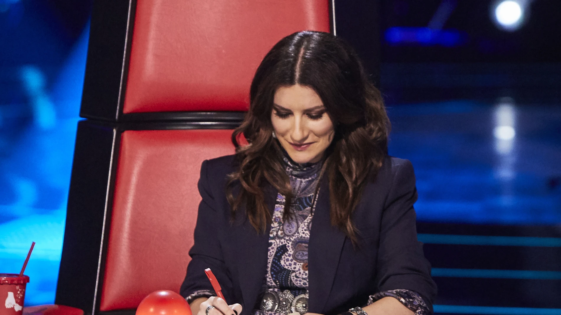 La voz - La voz 2020 - Laura Pausini quiere devolverle el bloqueo a Alejandro Sanz La voz - La voz 2020 - Laura Pausini quiere devolverle el bloqueo a Alejandro Sanz