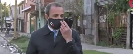 Roban el móvil de un reportero durante una conexión en directo Roban el móvil de un reportero durante una conexión en directo