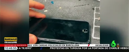Encuentra una nota sorpresa dentro del iPhone que iba a reparar y 100 dólares Encuentra una nota sorpresa dentro del iPhone que iba a reparar y 100 dólares