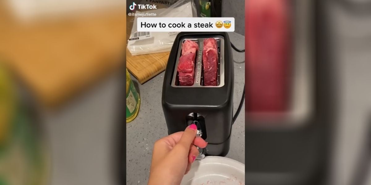El vídeo viral que muestra cómo cocinar carne en la tostadora