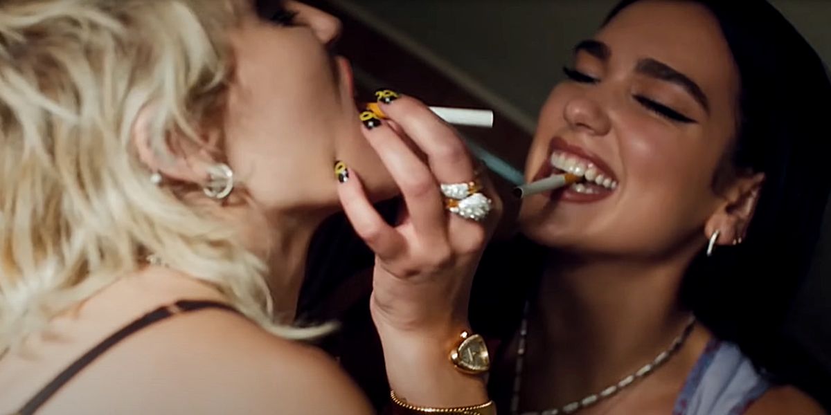 Miley Cyrus y Dua Lipa en 'Prisioner'