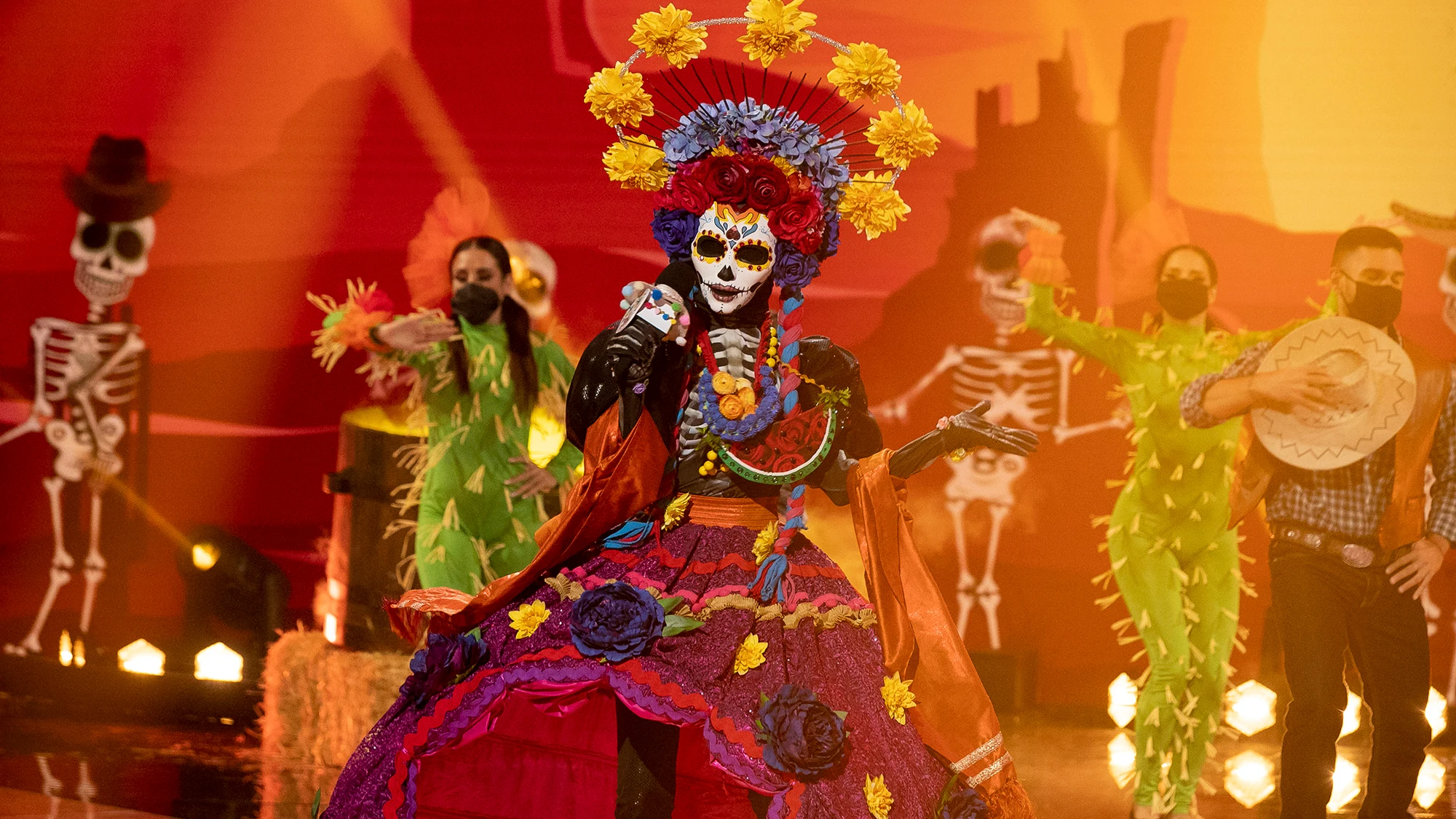 Catrina conquista en ‘Mask Singer’ con ‘Man I feel like a woman’ de Shania Twain