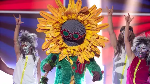 El Girasol rompe el plató de ‘Mask Singer’ con ‘Satisfaction’ de Rolling Stones El Girasol rompe el plató de ‘Mask Singer’ con ‘Satisfaction’ de Rolling Stones