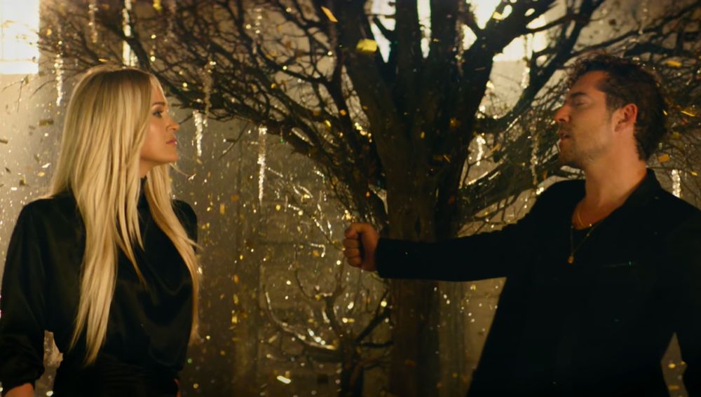 David Bisbal y Carrie Underwood en el vídeo de 'Tears Of Gold'