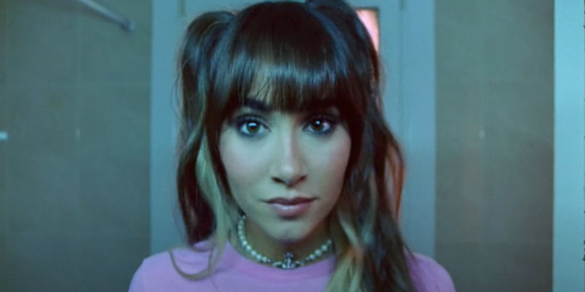 Aitana en el vídeo de '11 Razones'