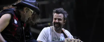 Pau Donés durante una actuación Pau Donés durante una actuación