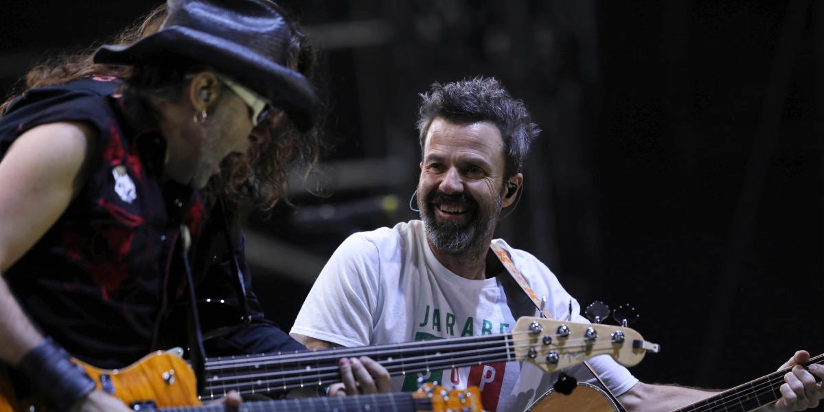 Pau Donés durante una actuación