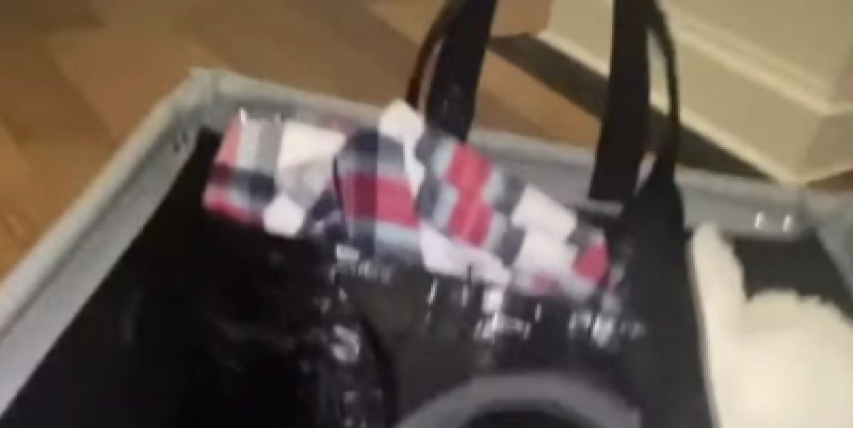 Regalo de Kourtney Kardashian a Rosalía