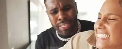 Jason Derulo y Alicia Keys en una broma para TikTok Jason Derulo y Alicia Keys en una broma para TikTok