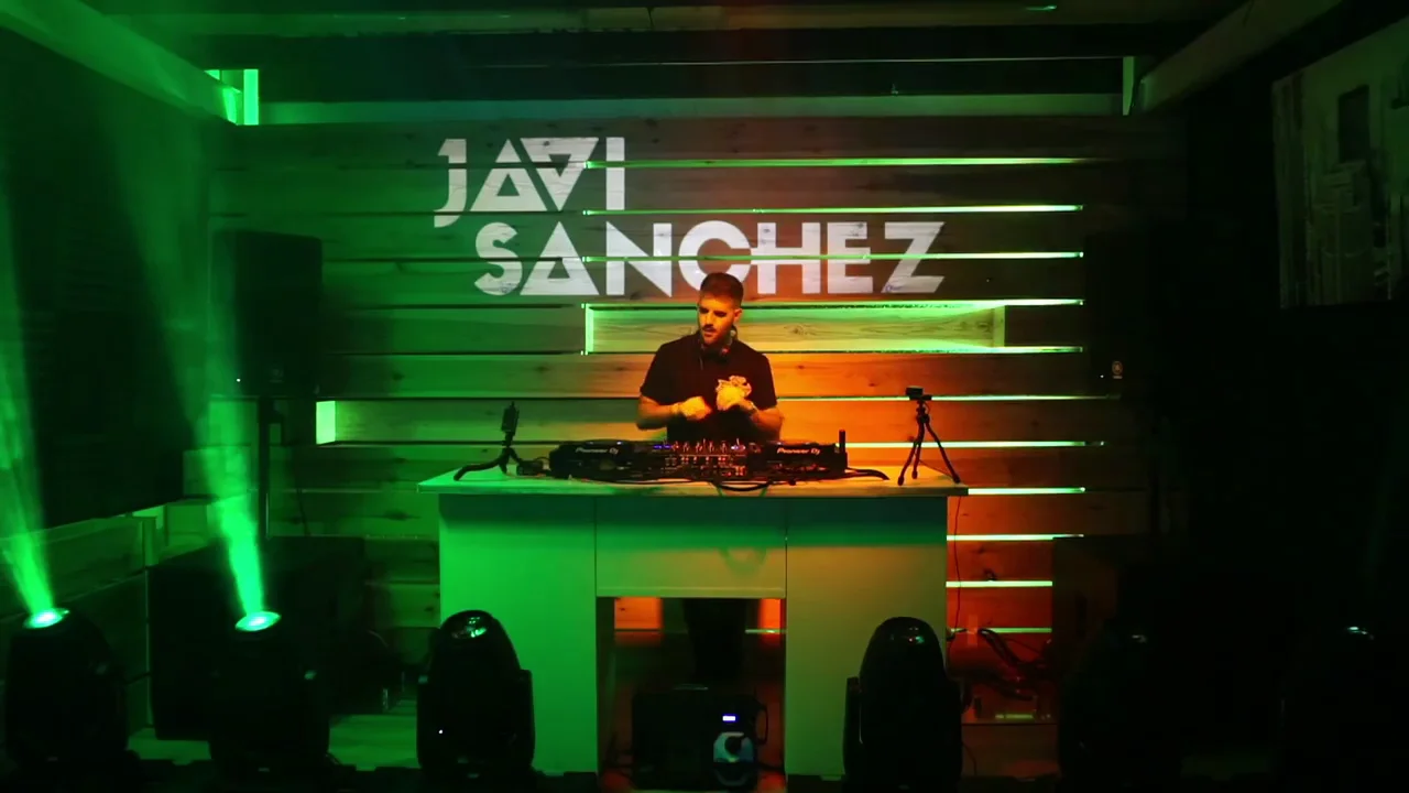 Sesi&oacute;n especial de Javi S&aacute;nchez para celebrar el A&ntilde;o Nuevo