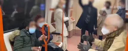 "¡Tápese la nariz, coño!": bronca en el Metro de Madrid por una mascarilla mal puesta "¡Tápese la nariz, coño!": bronca en el Metro de Madrid por una mascarilla mal puesta