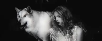 Lana del Rey en el vídeo de 'Chemtrails Over The Country Club' Lana del Rey en el vídeo de 'Chemtrails Over The Country Club'