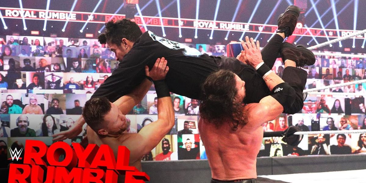 Bad Bunny ataca a John Morrison y The Miz en la WWE Royal Rumble