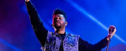 The Weeknd durante un concierto The Weeknd durante un concierto