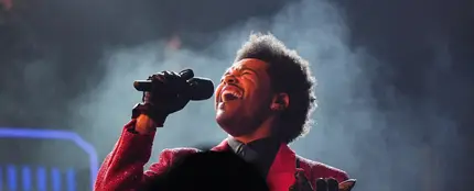 The Weeknd en su actuación de la Super Bowl The Weeknd en su actuación de la Super Bowl