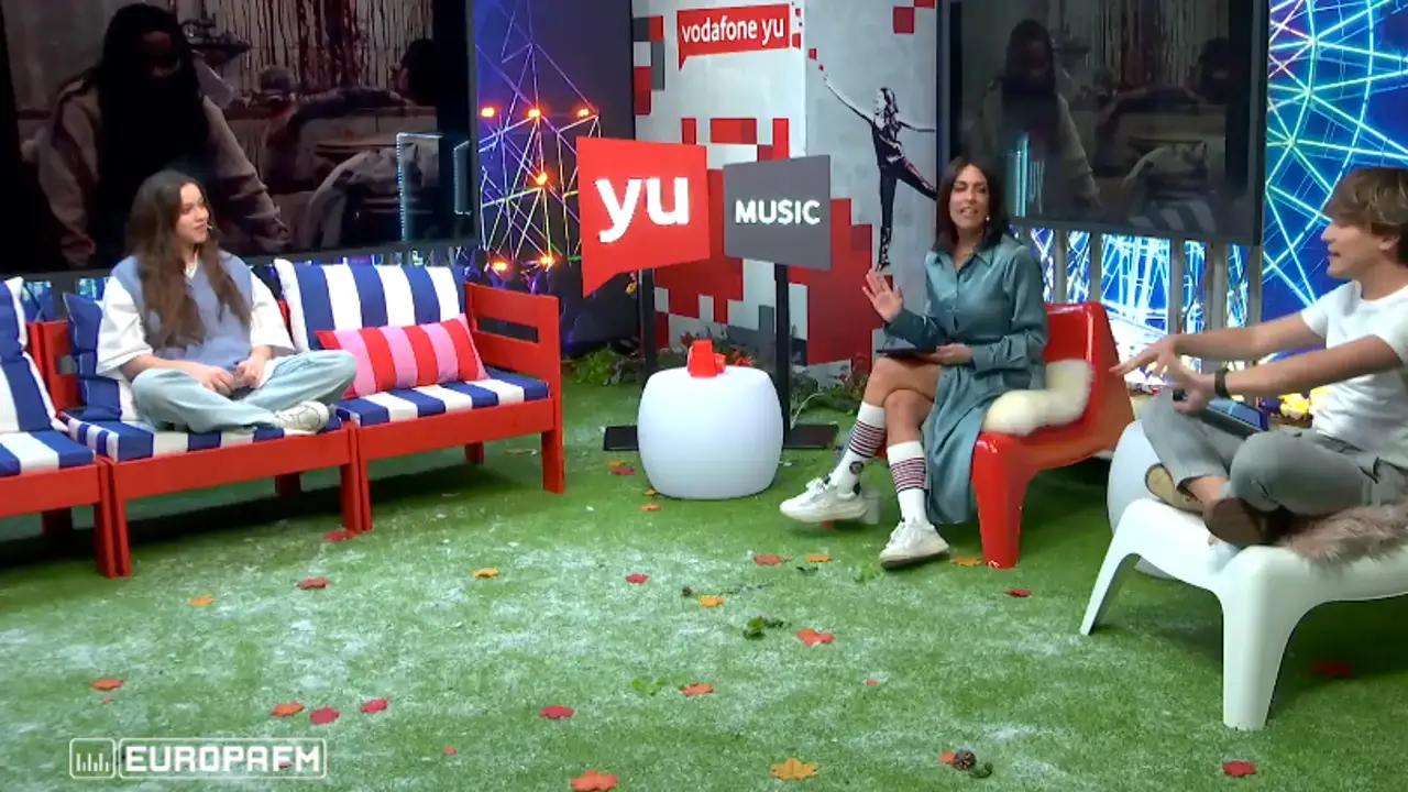 Eva B visita 'yu Music'. Eva B visita 'yu Music'.