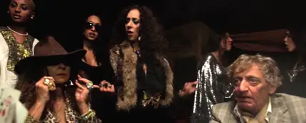 Lolita, Rosario y Quique San Francisco en el vídeo 'Gipsy Funky Love Me Do' Lolita, Rosario y Quique San Francisco en el vídeo 'Gipsy Funky Love Me Do'