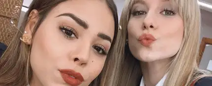Danna Paola y Ester Expósito, protagonistas de la serie 'Élite'. Danna Paola y Ester Expósito, protagonistas de la serie 'Élite'.