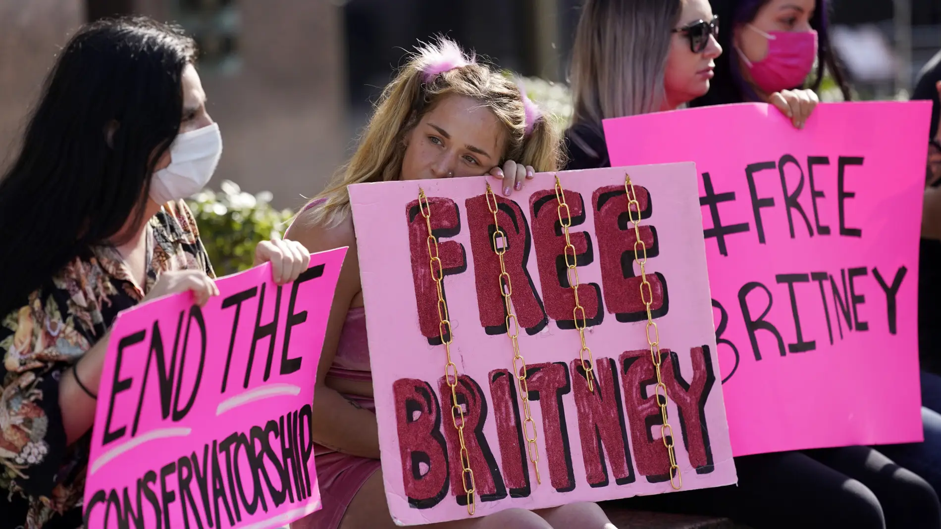 Manifestantes en Estados Unidos pidiendo la liberación de Britney Spears