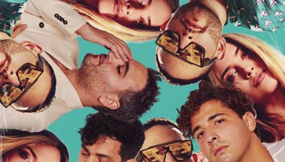 Así suena 'A un paso de la luna remix', la nueva versión de la canción de Ana Mena y Rocco Hunt ahora con el grupo mexicano Reik